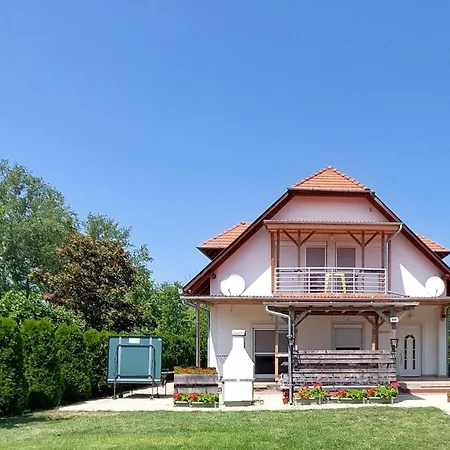 Klimatisierte Mit Pool شقة Balatonmáriafürdő